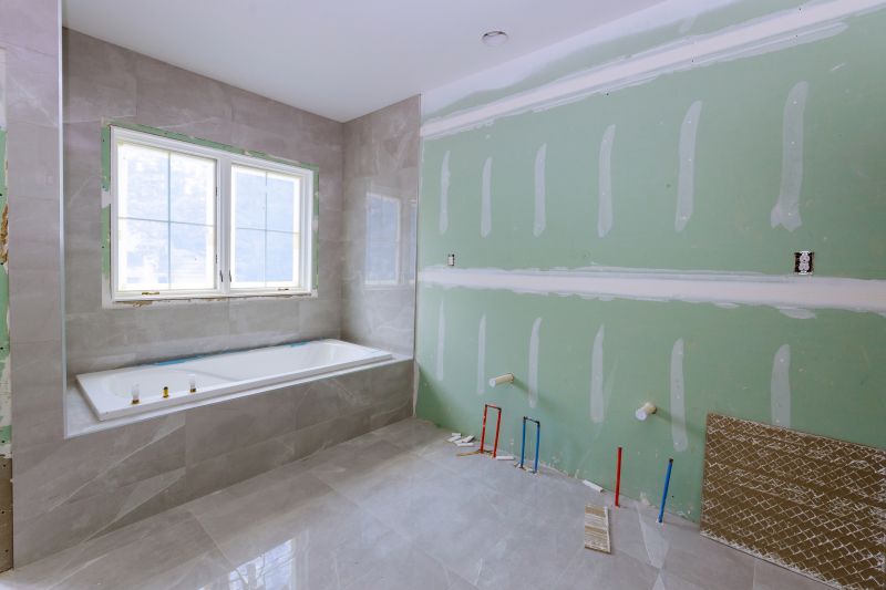 Top Bathtub Installation Companies in Nineveh, IN